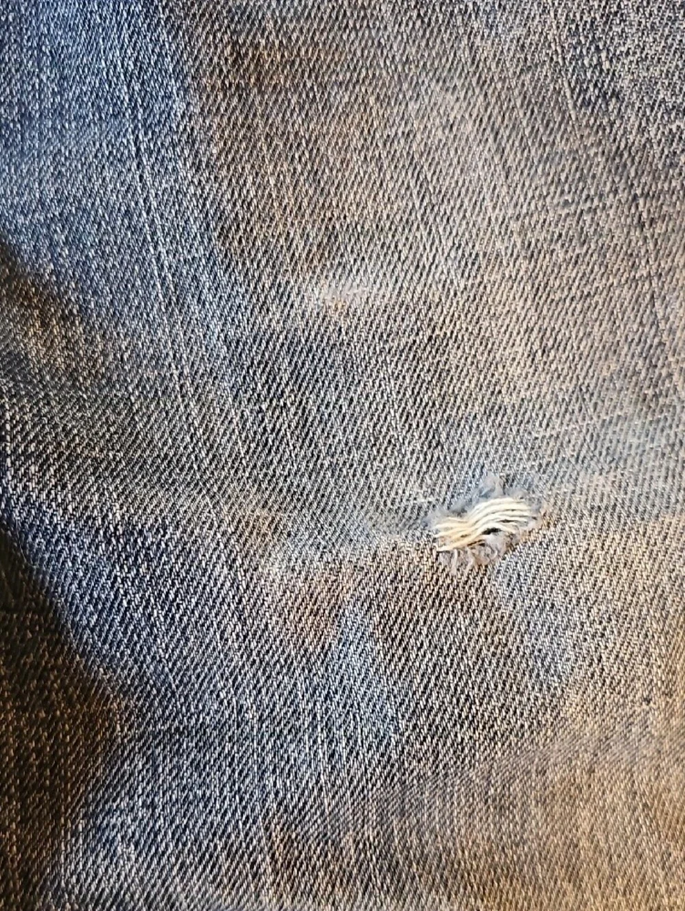 Levi's 559 Relaxed Straight Fir Distressed Blue Jeans
